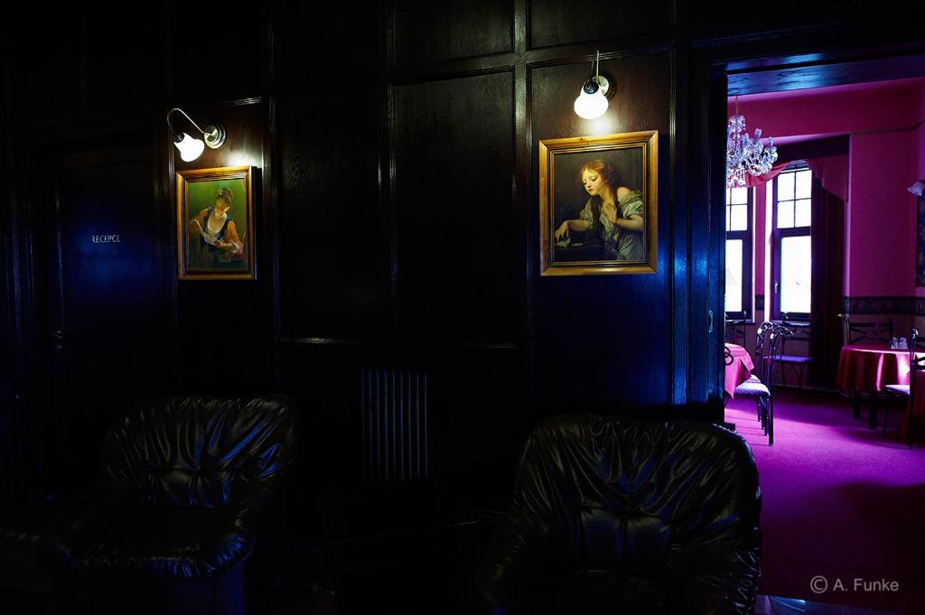 Hotel Lovecky Zamecek Orion リベレツ エクステリア 写真