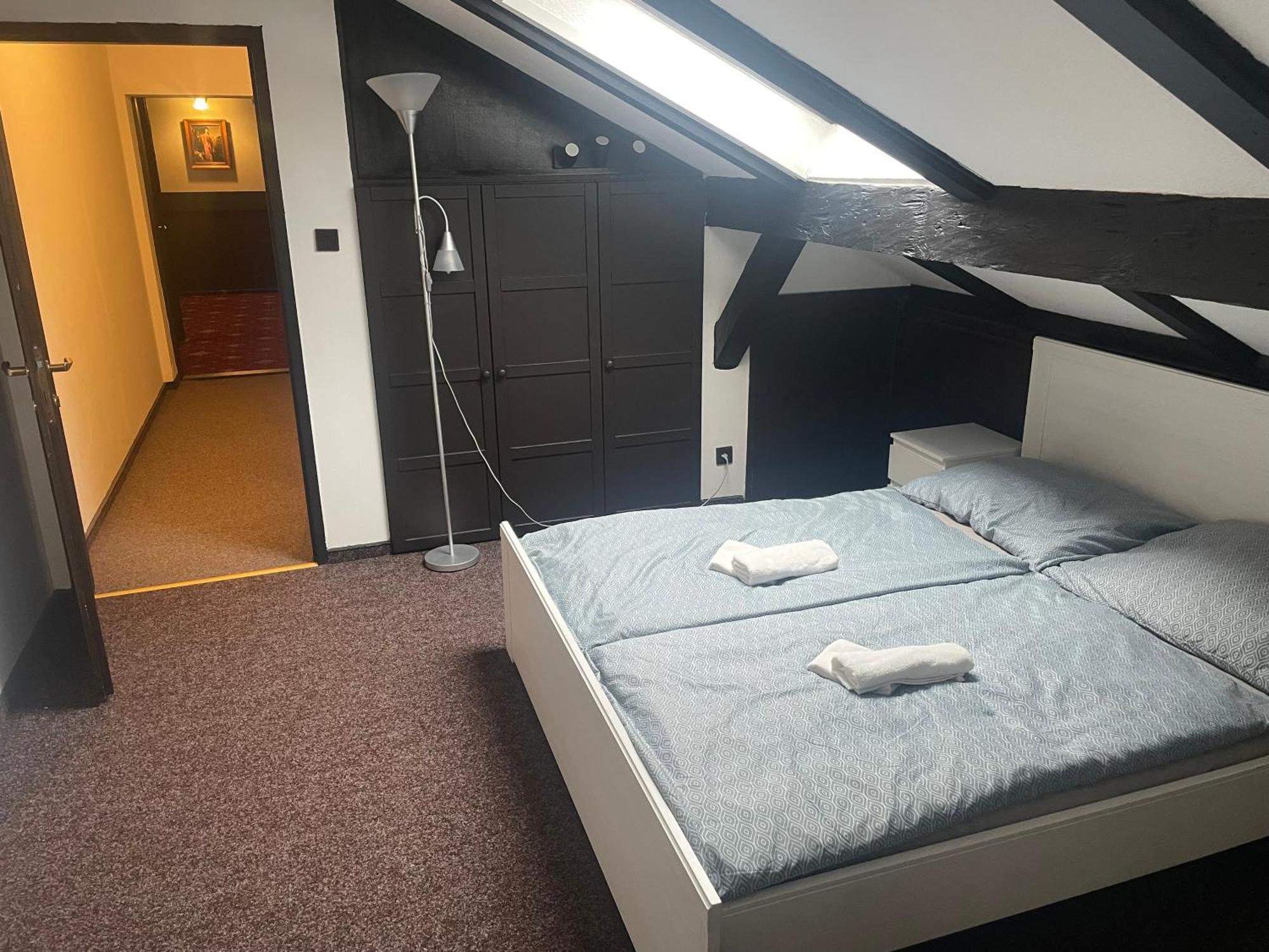Hotel Lovecky Zamecek Orion リベレツ エクステリア 写真