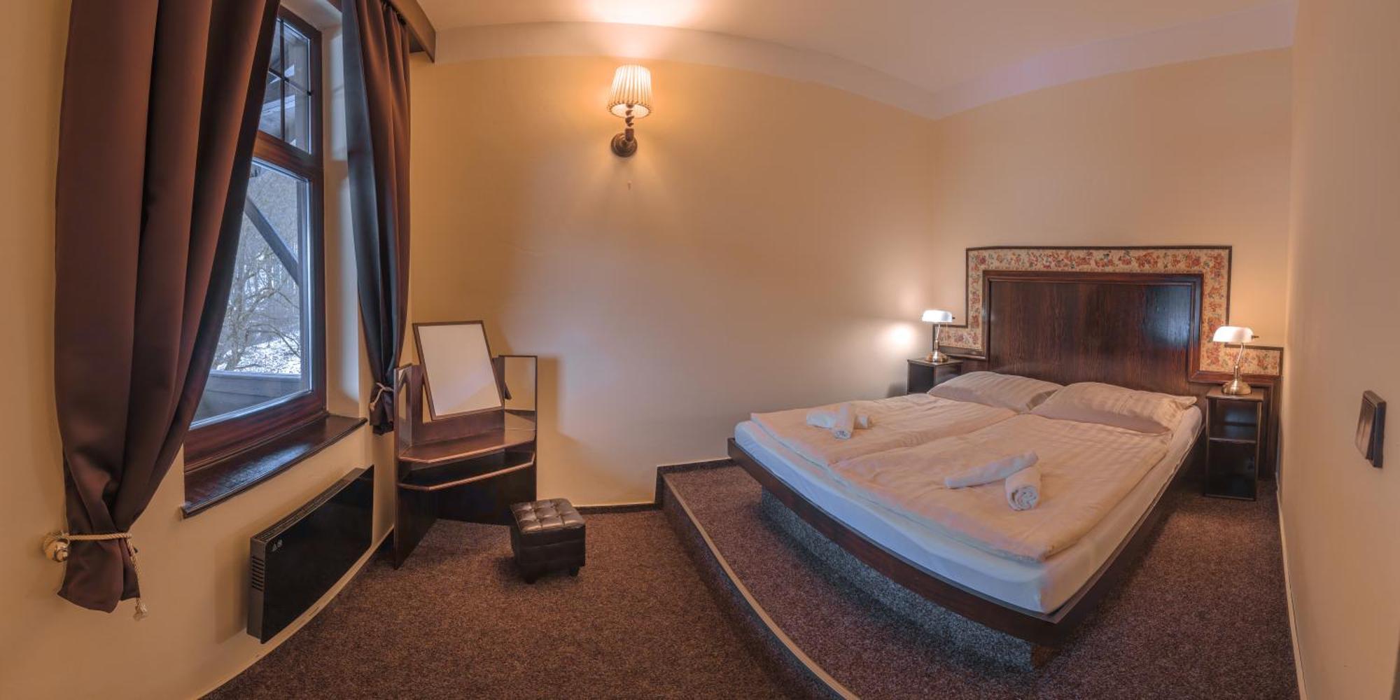 Hotel Lovecky Zamecek Orion リベレツ エクステリア 写真
