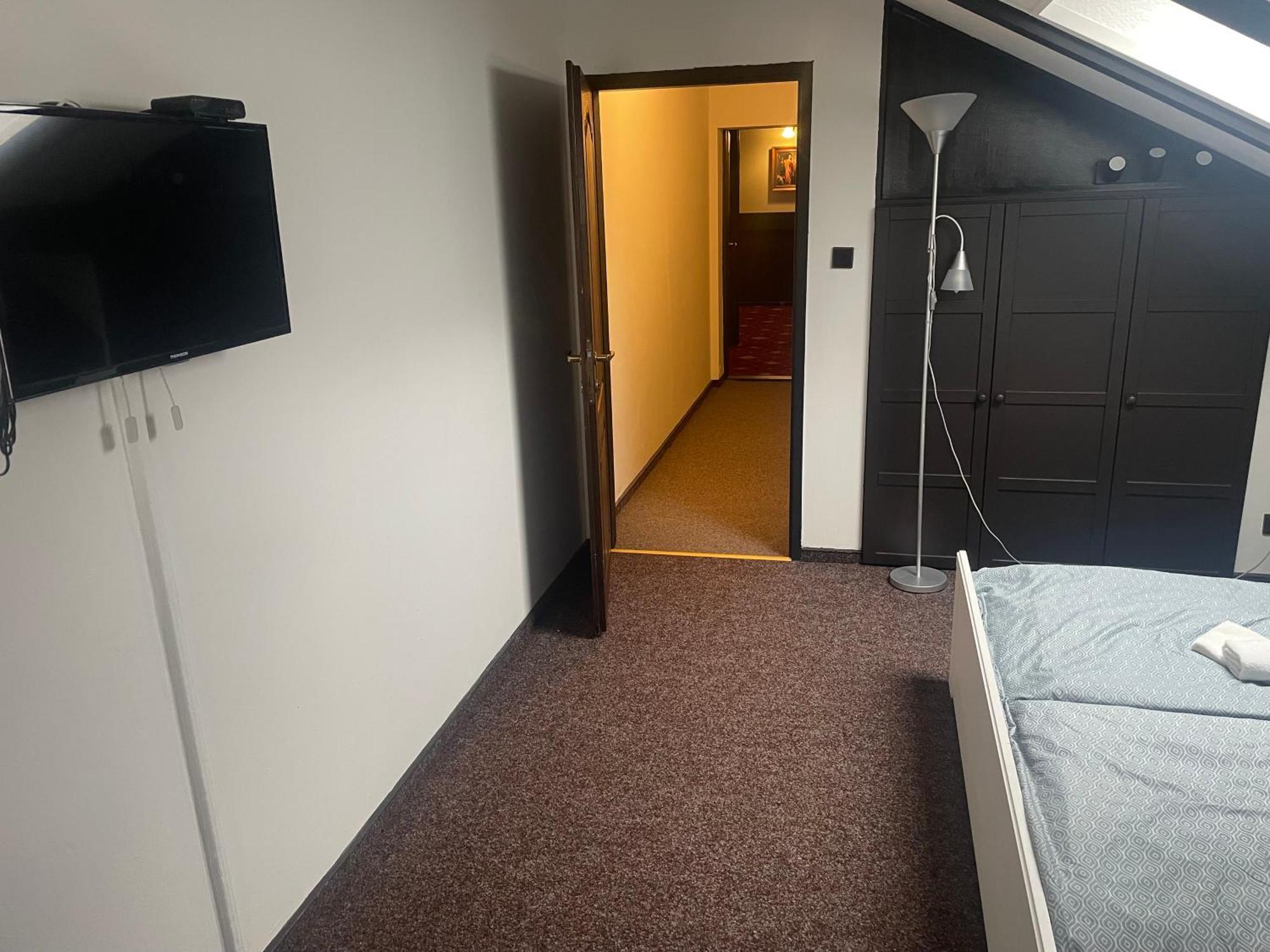 Hotel Lovecky Zamecek Orion リベレツ エクステリア 写真