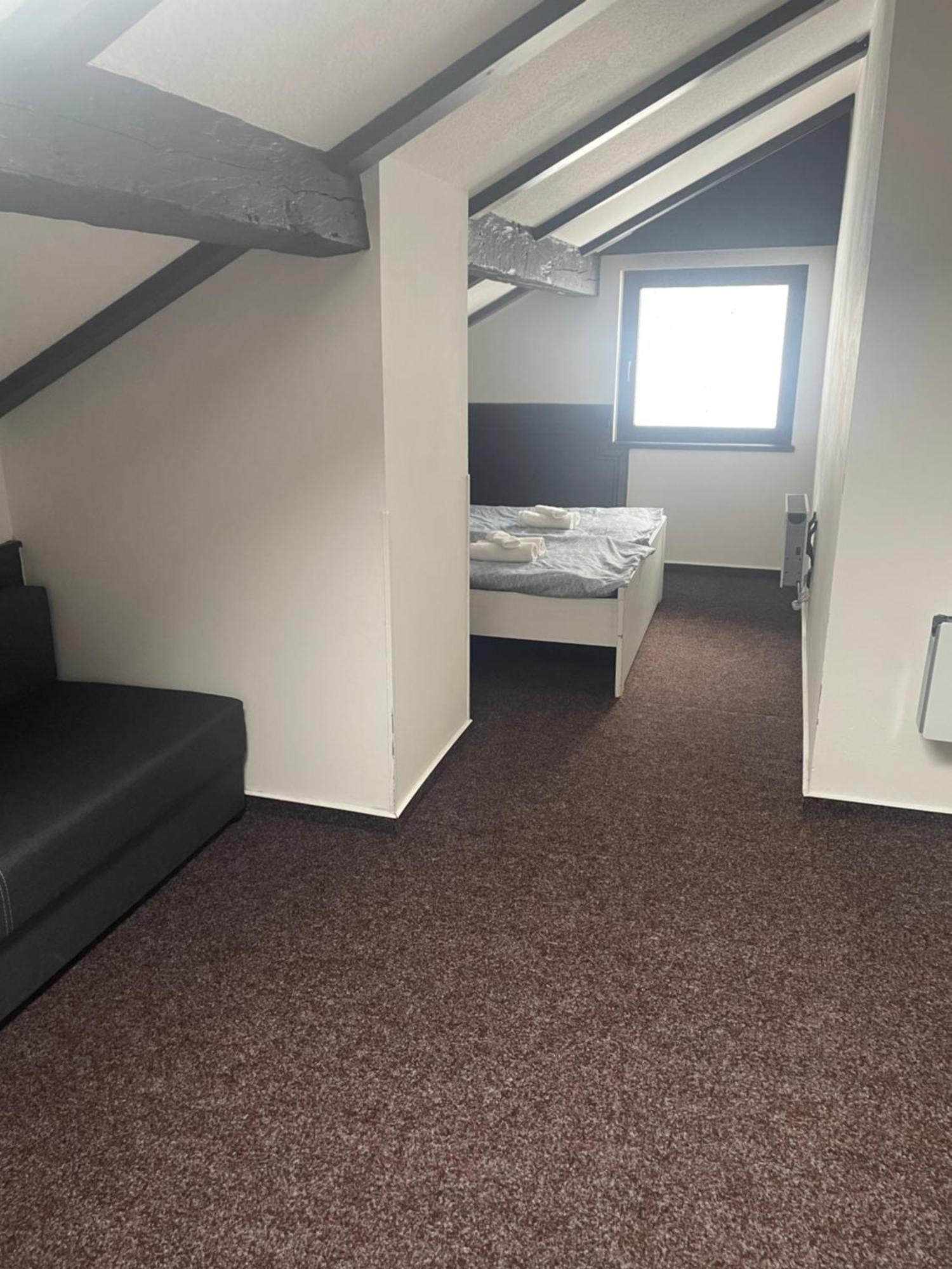 Hotel Lovecky Zamecek Orion リベレツ エクステリア 写真