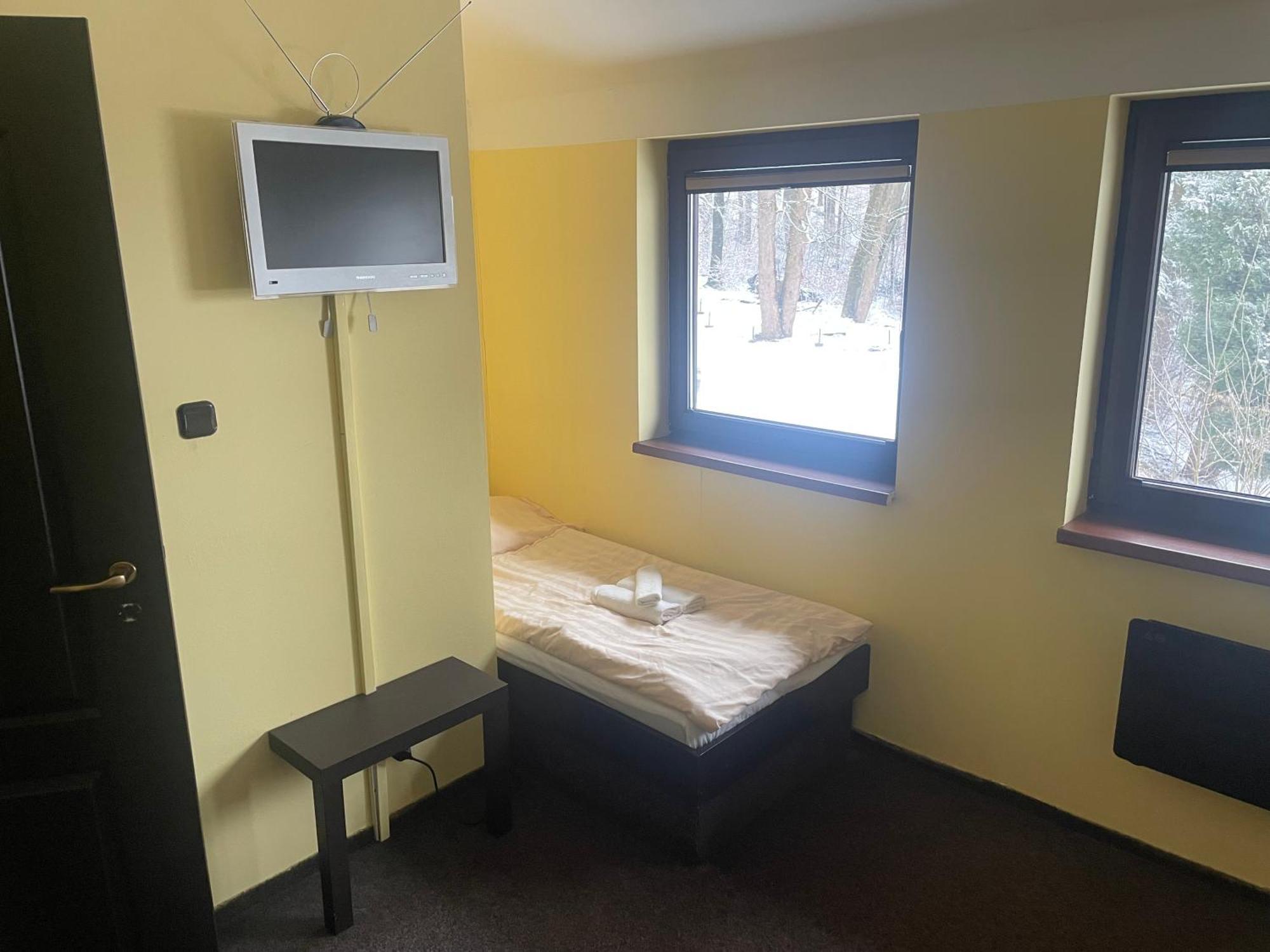 Hotel Lovecky Zamecek Orion リベレツ エクステリア 写真