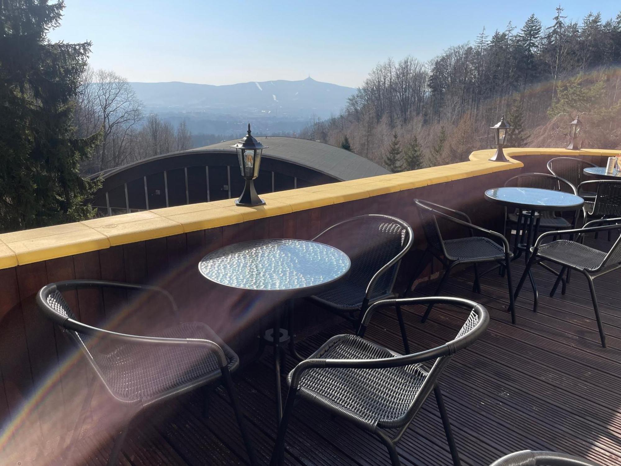 Hotel Lovecky Zamecek Orion リベレツ エクステリア 写真