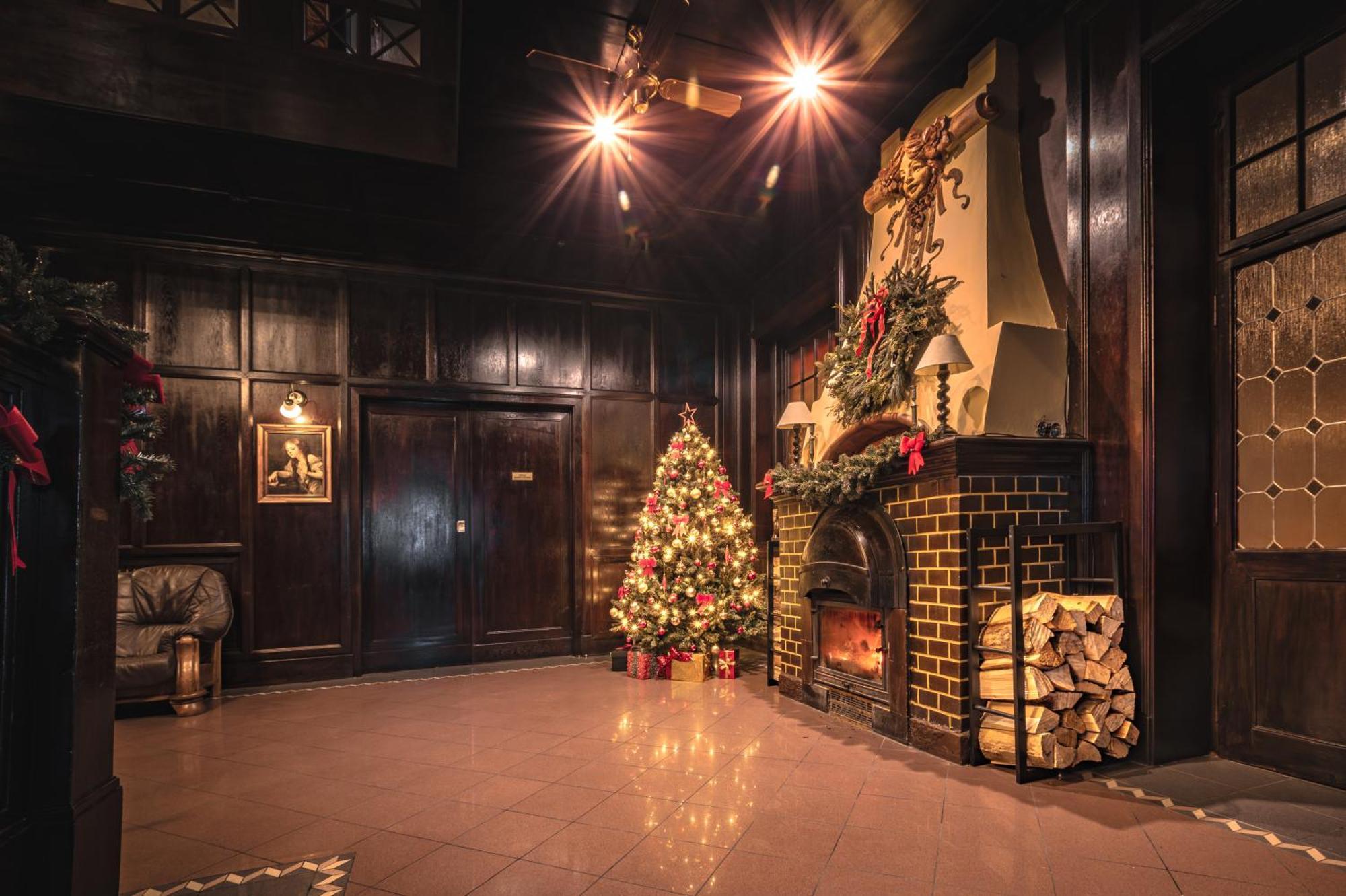 Hotel Lovecky Zamecek Orion リベレツ エクステリア 写真
