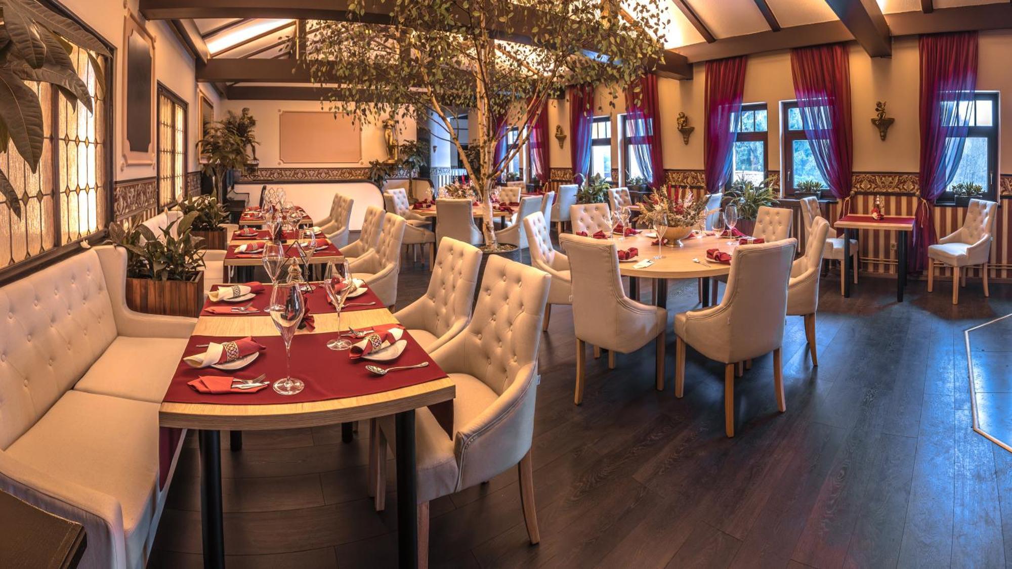 Hotel Lovecky Zamecek Orion リベレツ エクステリア 写真
